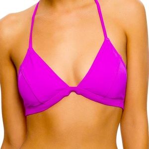 Oakley Women's Core Solids Sport Bra Bikini Top fuchsia NWT style #OA24176